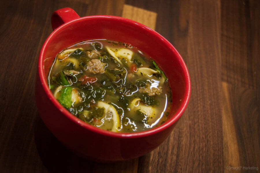 Tortellini Soup - Fast, easy and super yummy within minutes. ❤️ this one! | www.lakesidetable.com