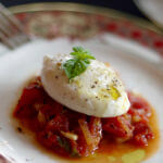Poached Egg Recipe - Easy, healthy, and delicious! Not to mention a great use for leftovers. | www.lakesidetable.com
