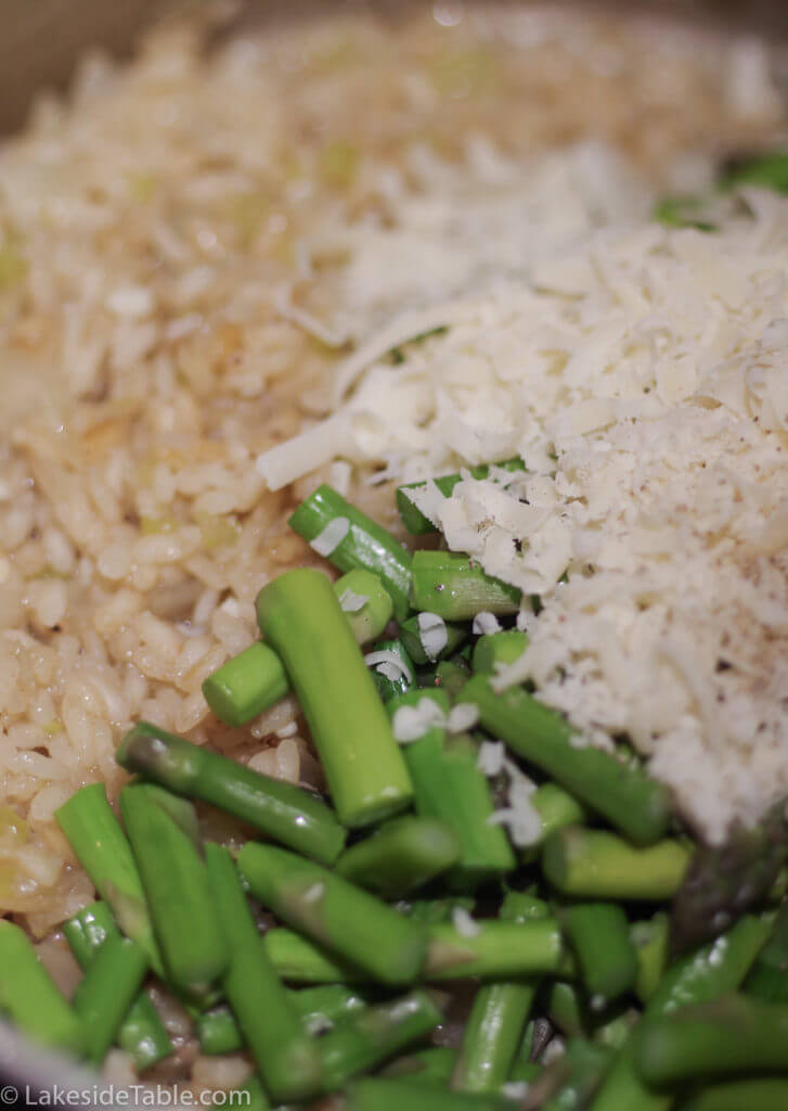 Lemon Asparagus Risotto Recipe - A real treat and super easy. I love this one! | www.lakesidetable.com